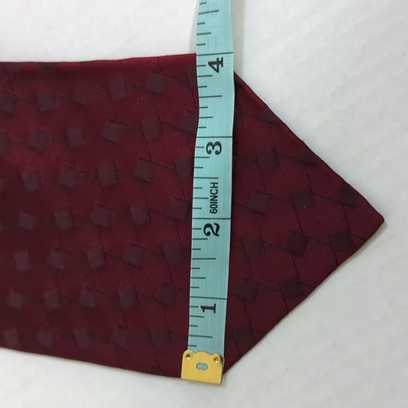 Donna Karan New York Men's Maroon Tie Italian Silk Made in the USA - Picture 5 of 6